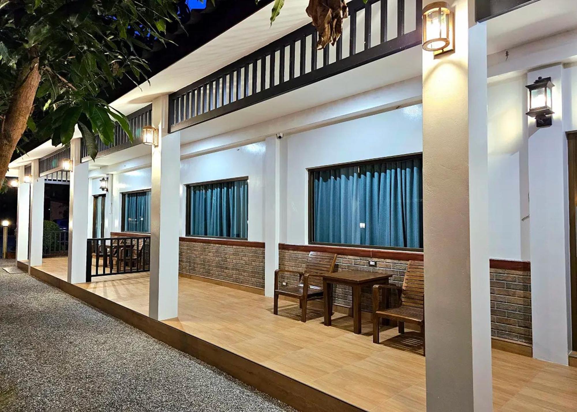 Sanaepatan Home Resort - เสน่ห์ป่าตาล โฮม รีสอร์ต Ban Buak Khang Extérieur photo